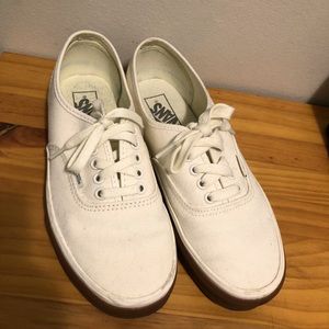 Cream coloured Van shoes size 9 women/size 7.5 mens